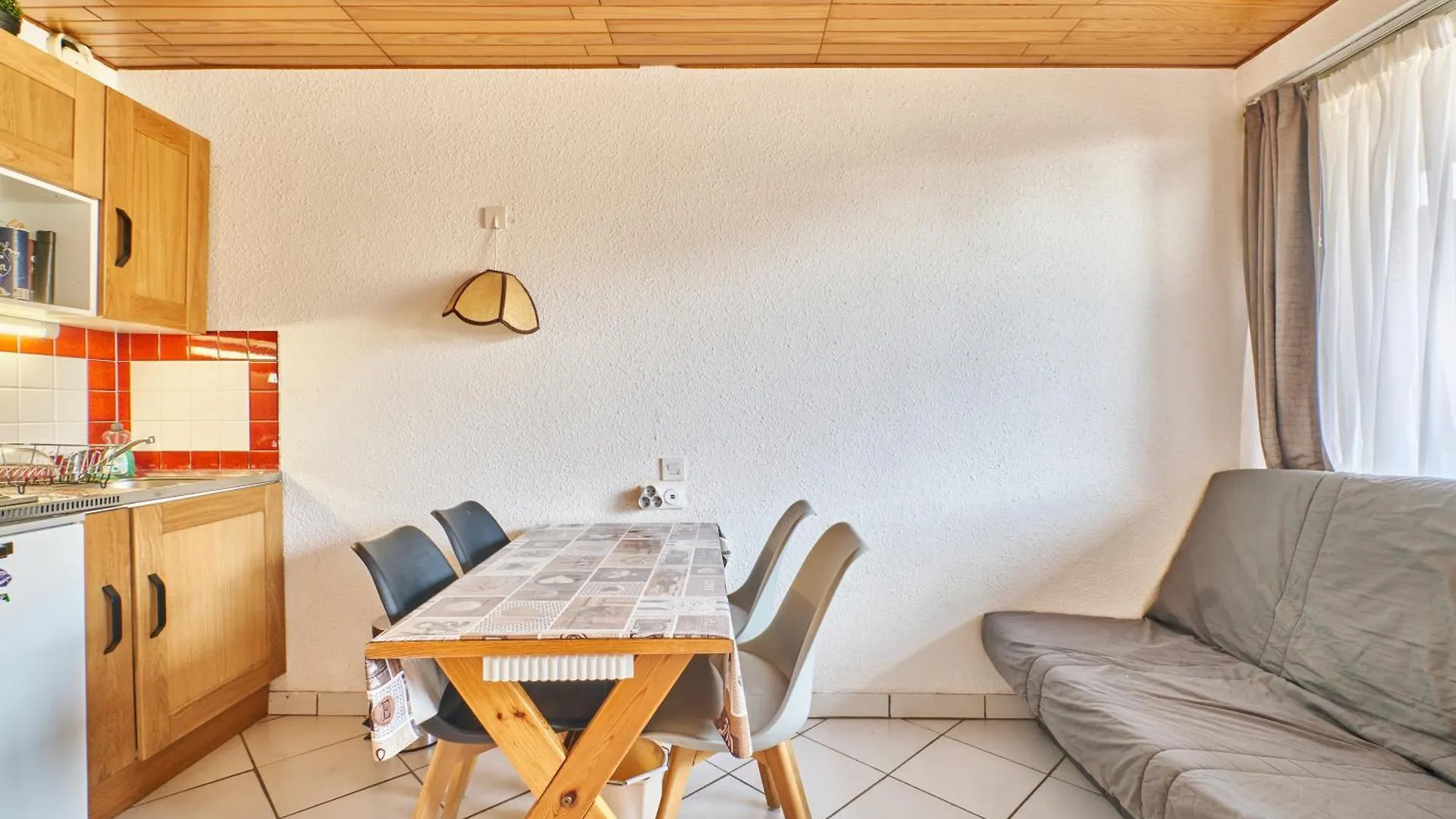 Apartment Studio Au Pied Des Pistes Huez France